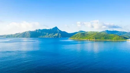 What Does It Mean to See the Sea in a Dream in Christianity?